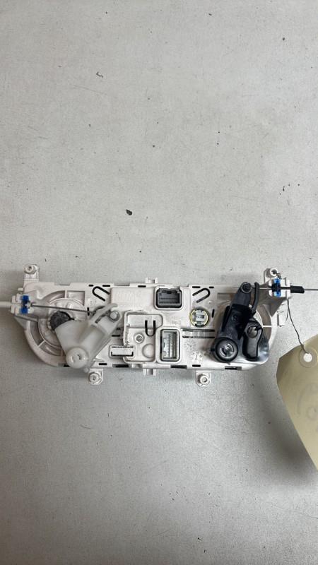 Commande chauffage RENAULT CLIO 4 PHASE 1 Essence - 1