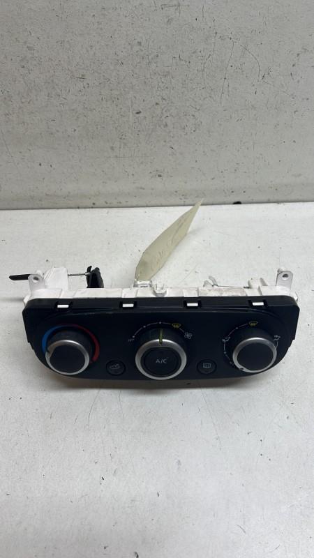 Commande chauffage RENAULT CLIO 4 PHASE 1 Diesel - 1