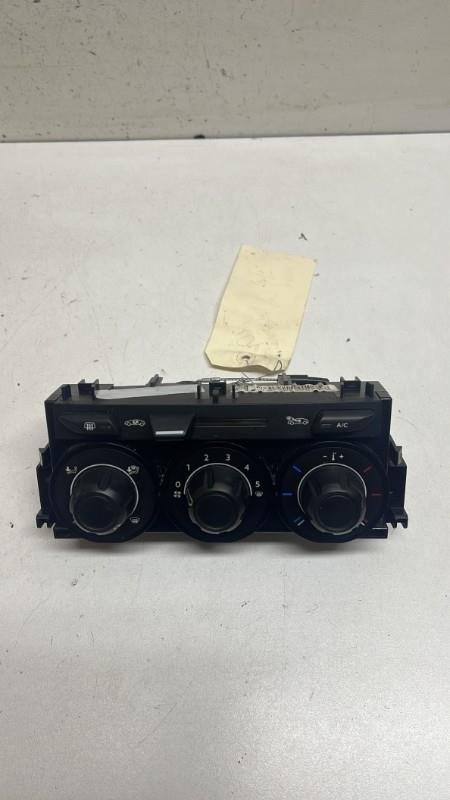 Commande chauffage CITROEN DS3 PHASE 1 Essence - 1