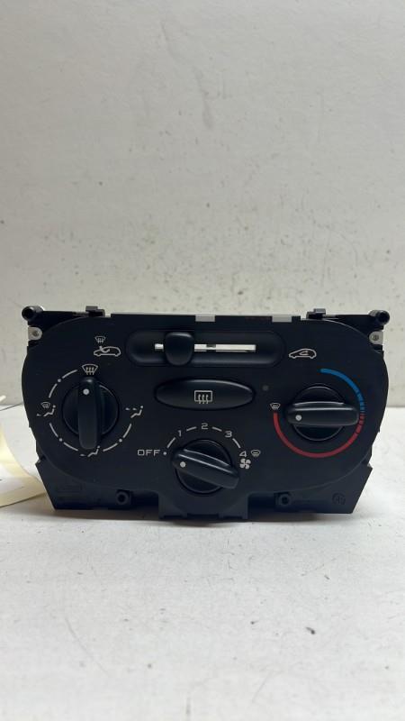 Commande chauffage PEUGEOT 206+ Essence - 1