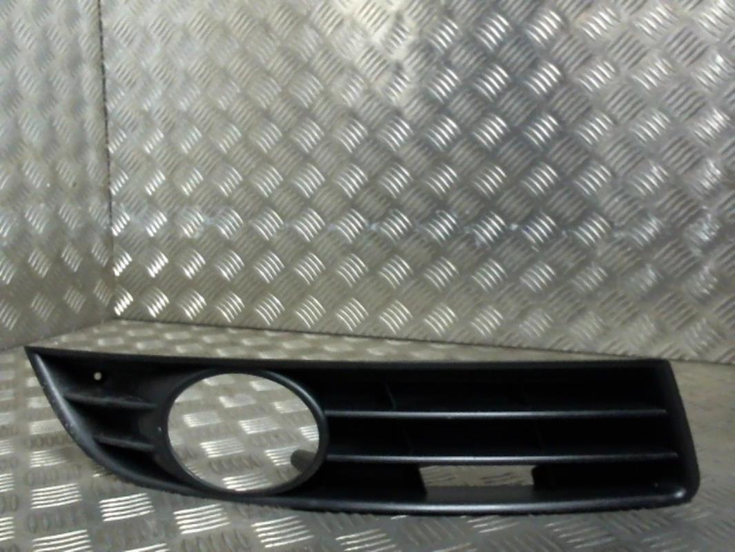 Grille de pare choc VOLKSWAGEN PASSAT 6  - 1