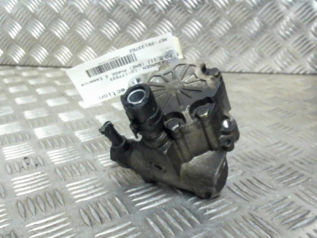 Pompe de direction VOLKSWAGEN POLO 3 PHASE 2 Essence - 1