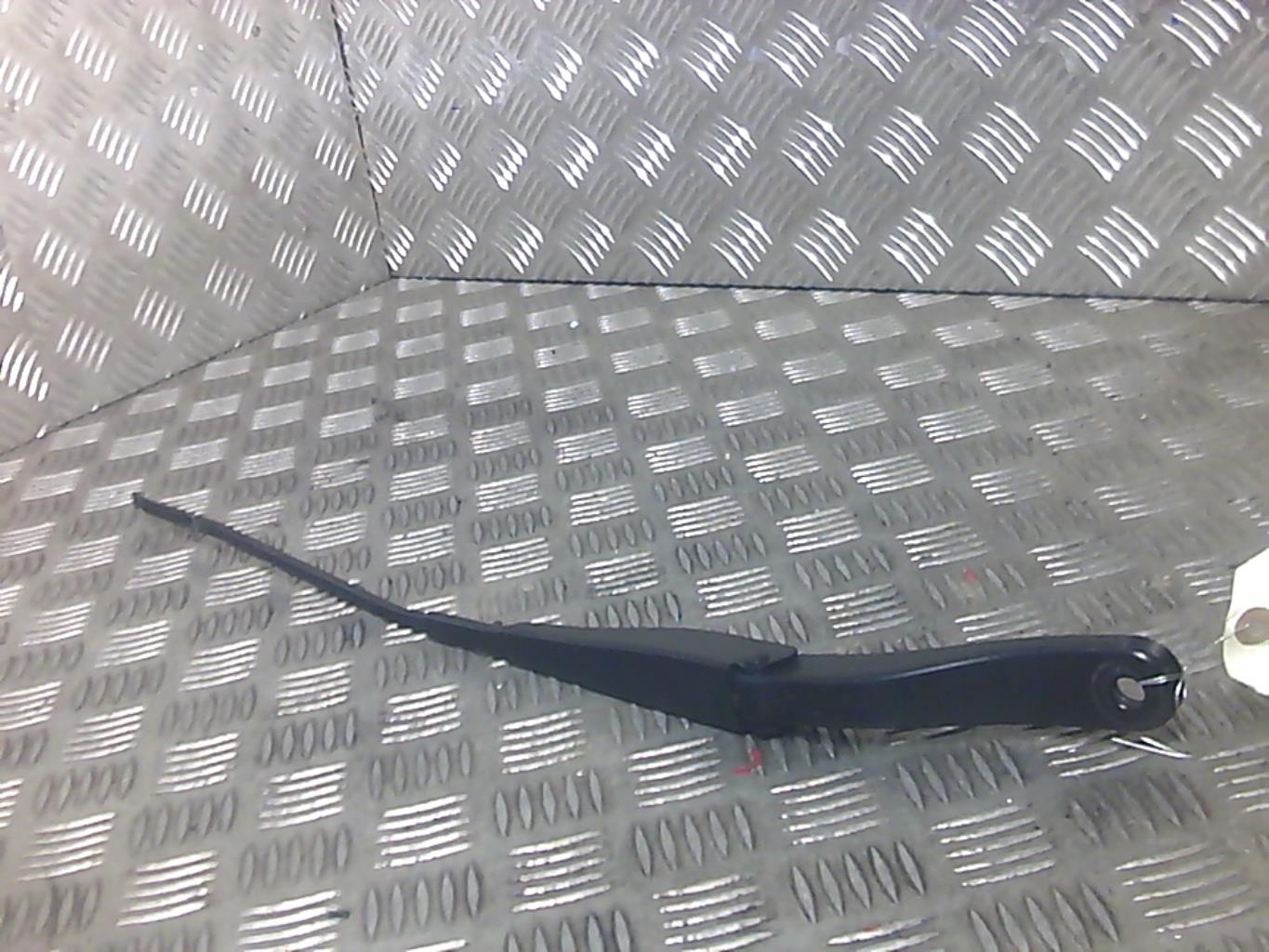 Braccio tergicristallo anteriore destro DACIA SANDERO 2 PHASE 2 Diésel - 1