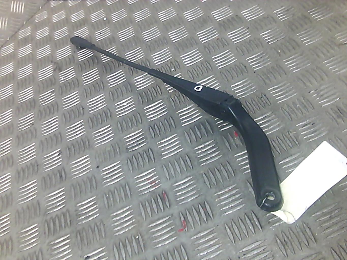 Braccio tergicristallo anteriore destro BMW SERIE 1 E81 Diésel - 1