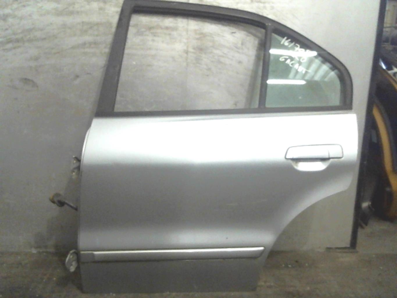 Porte arriere gauche MITSUBISHI GALANT 4 Essence - 1