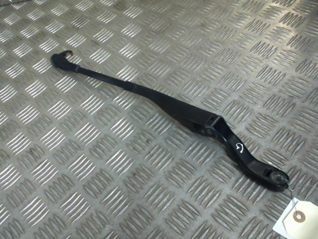 Braccio tergicristallo anteriore sinistro MERCEDES CLASSE E 211 PHASE 1 Diésel - 1