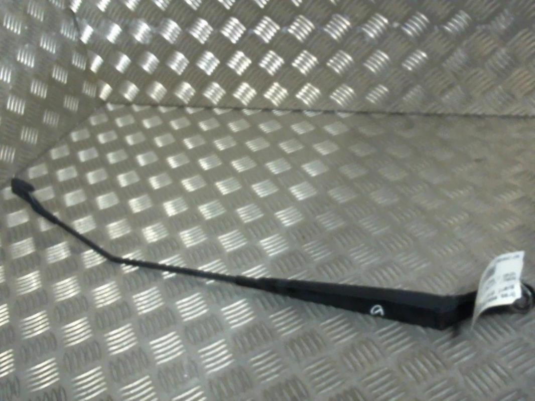 Braccio tergicristallo anteriore destro RENAULT TWINGO 2 PHASE 2 Gasolina - 1