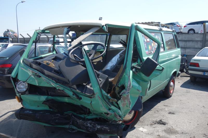 Giunto cardanico posteriore sinistro (trasmissione) VOLKSWAGEN TRANSPORTER 3  - 1