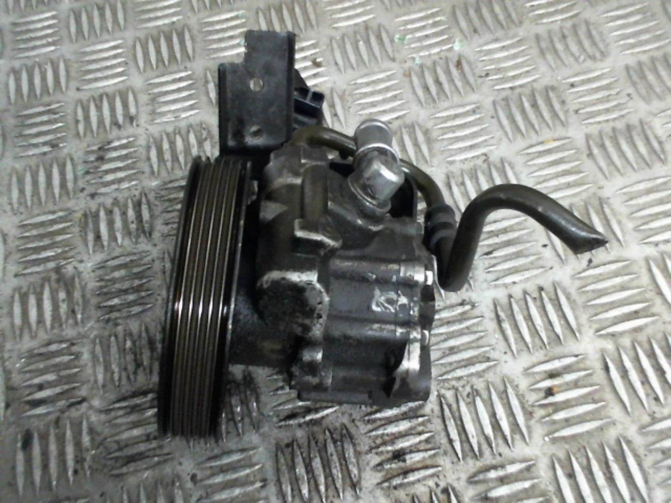 Pompe de direction CITROEN C8 Diesel - 1