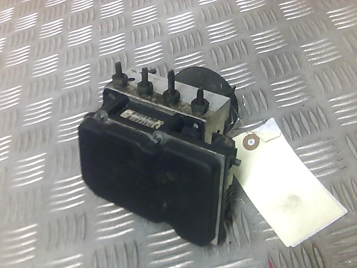 Blocco ABS (antibloccaggio freni) NISSAN PRIMERA 4 Diésel - 1
