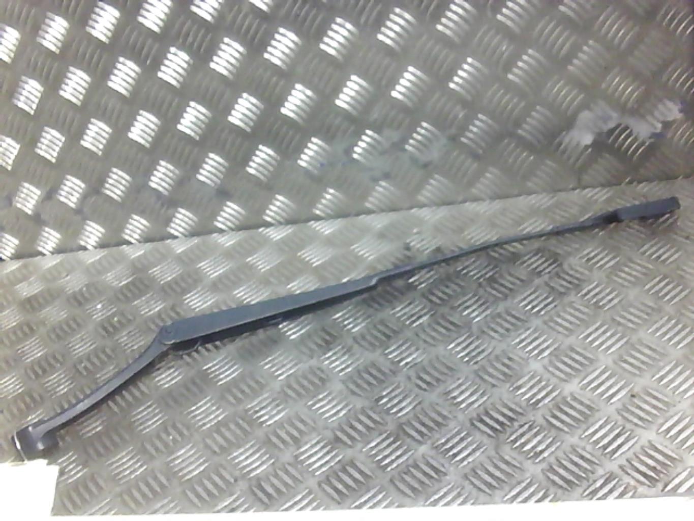 Braccio tergicristallo anteriore sinistro KIA CEE-D 1 SPORT WAGON PHASE 1 BREAK Diésel - 1