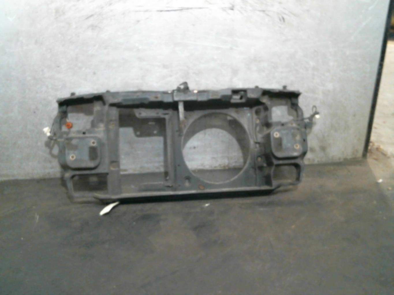 Face avant VOLKSWAGEN POLO 3 PHASE 1 Essence - 1