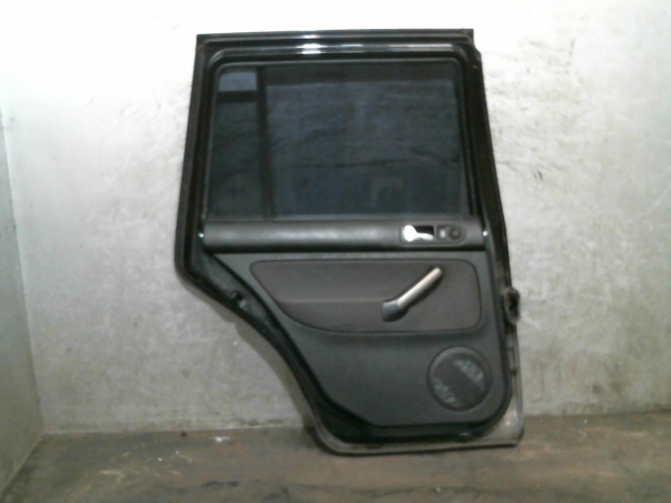Portiera posteriore sinistra VOLKSWAGEN BORA BREAK Gasolina - 1