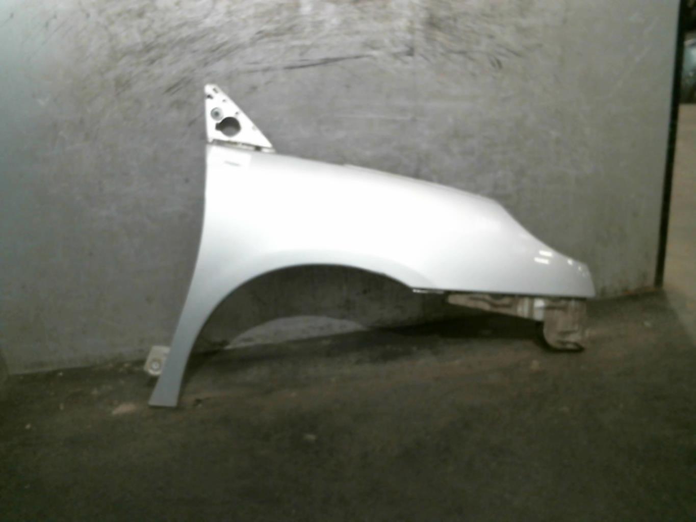 Aile avant droit PEUGEOT 807 Diesel - 1