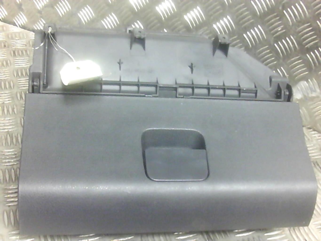 Vano portaoggetti VOLKSWAGEN POLO 4 PHASE 2 Gasolina - 1