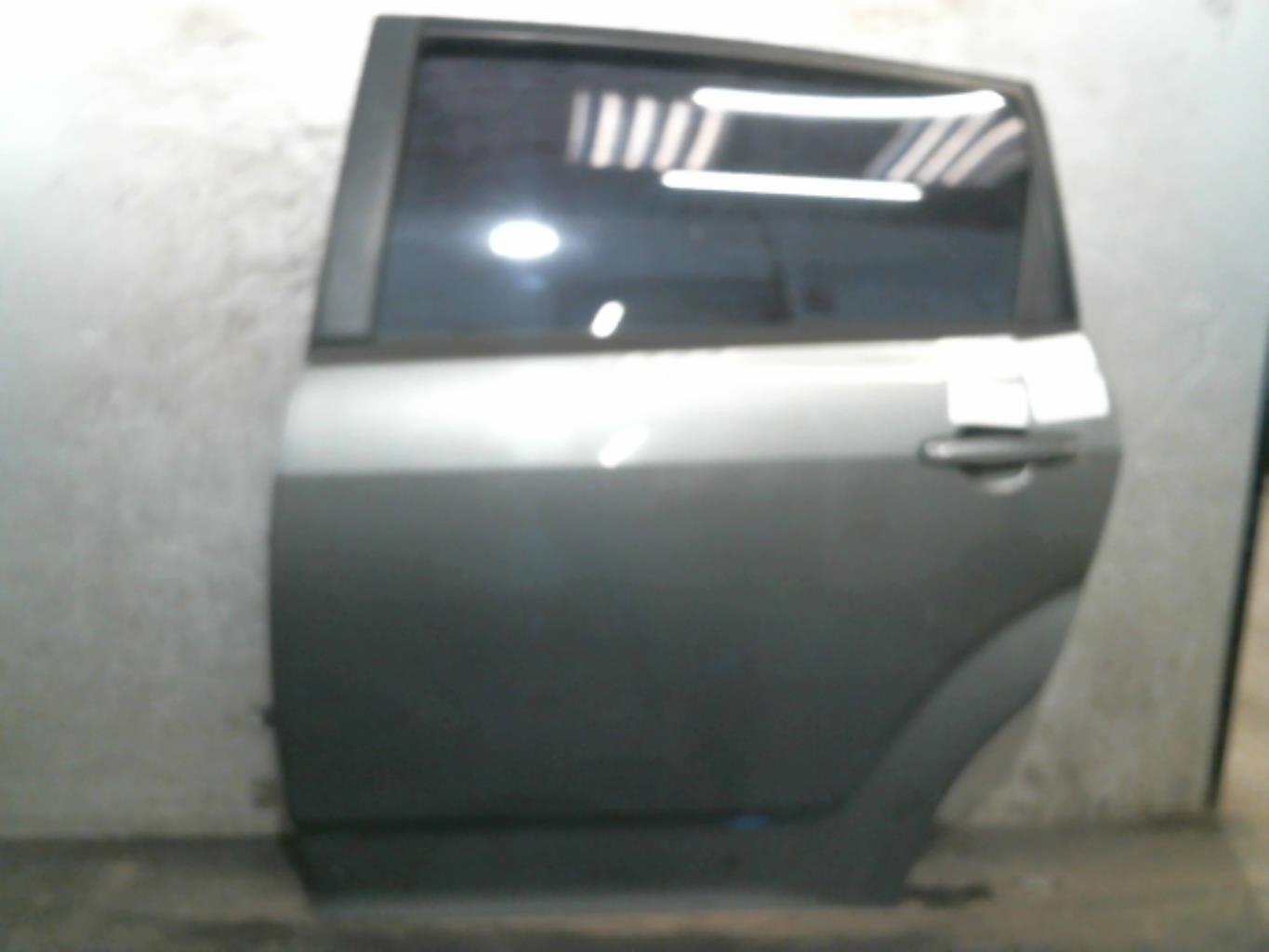 Portiera posteriore sinistra TOYOTA COROLLA VERSO 2 PHASE 1 Diésel - 1