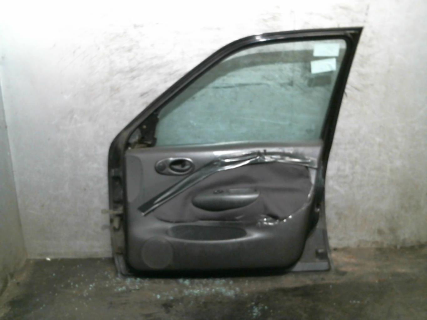 Portiera anteriore destra FORD FIESTA 4 PHASE 2 Diésel - 1