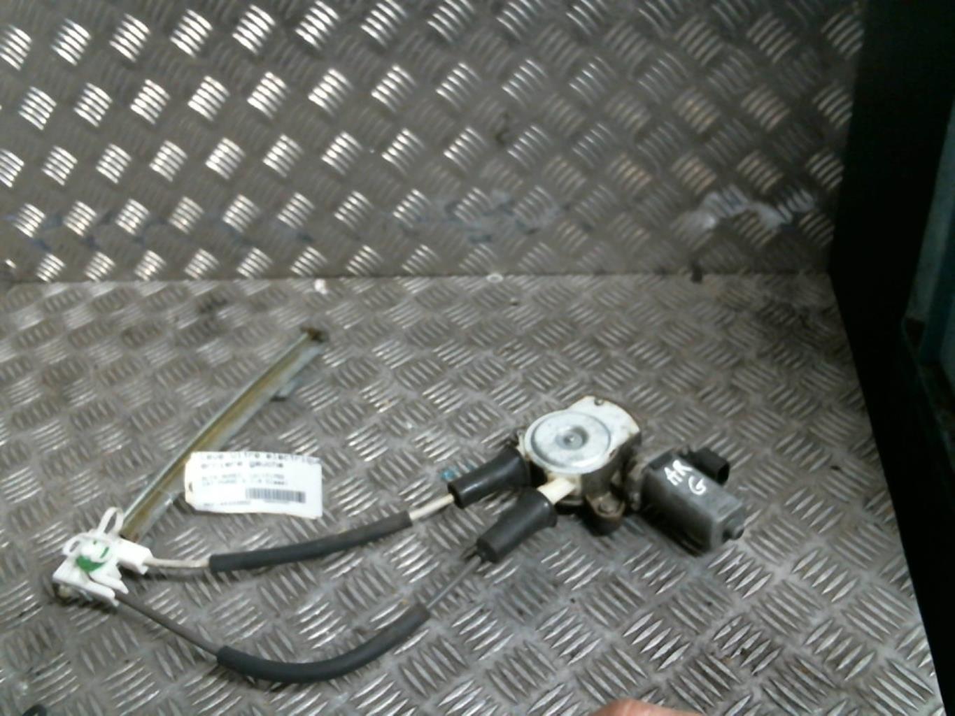 Alzacristalli elettrico posteriore sinistro ALFA ROMEO 147 PHASE 2 Diésel - 1
