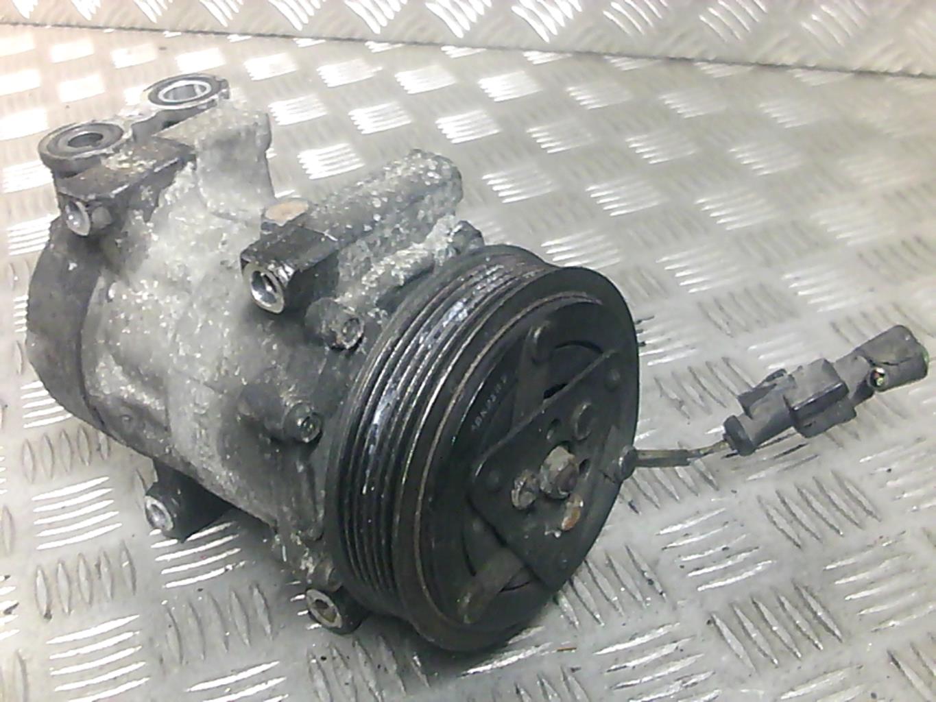 Compresseur clim FORD FIESTA 5 PHASE 1 Diesel - 1