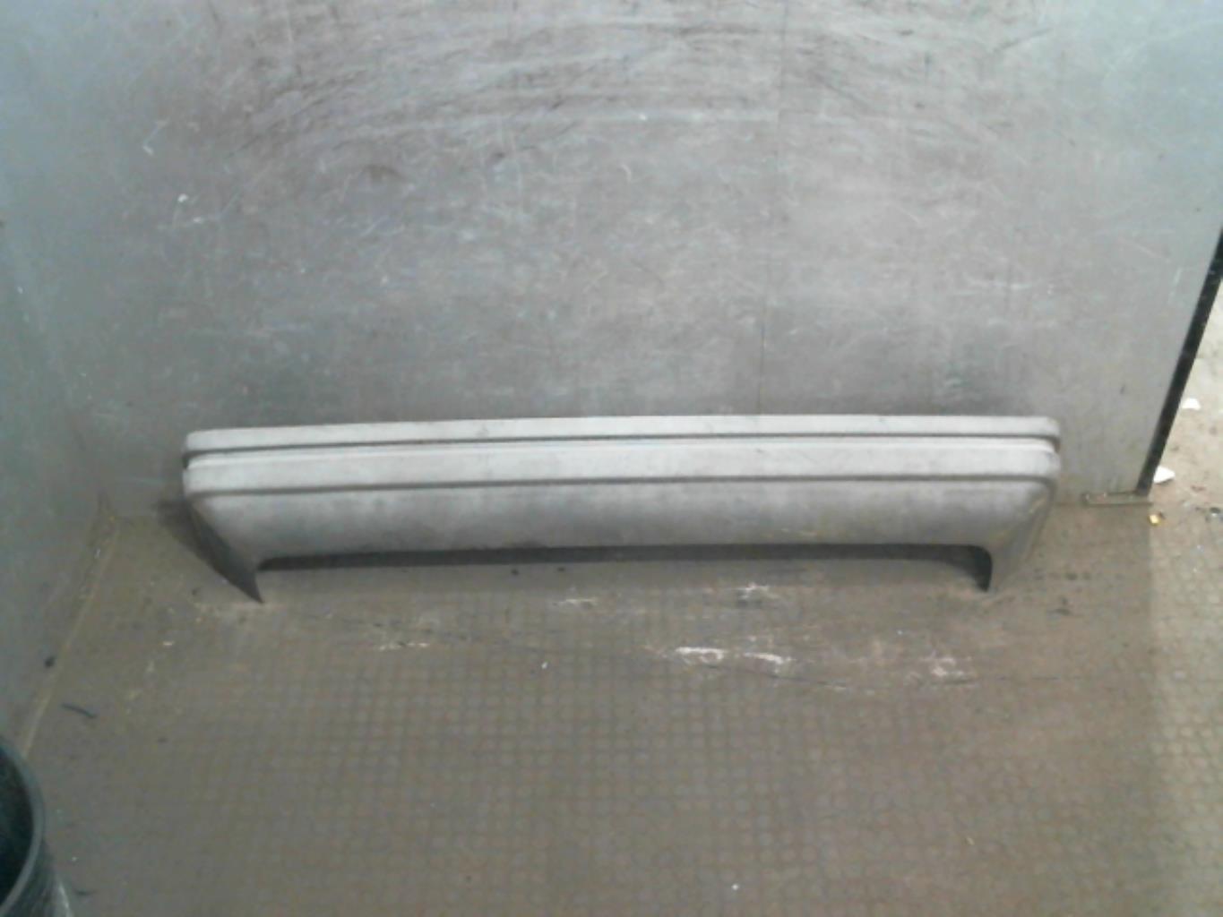 Paraurti posteriore RENAULT R9  - 1