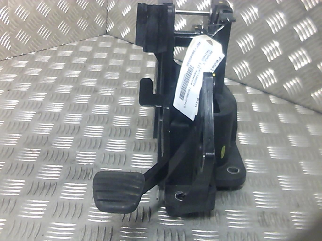 Pedale de frein RENAULT TWINGO 3 Essence - 1