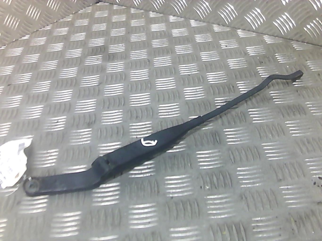 Braccio tergicristallo anteriore destro VOLVO 460 PHASE 1 Diésel - 1