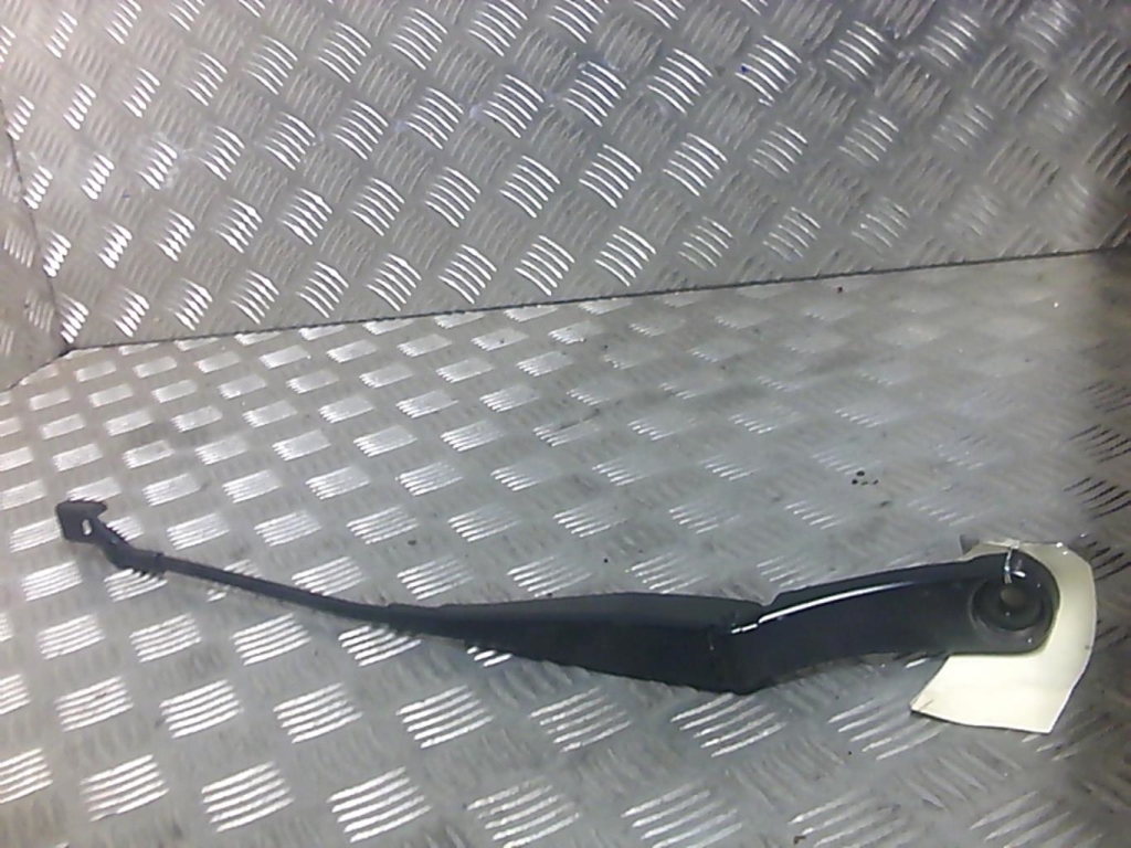 Braccio tergicristallo anteriore sinistro PEUGEOT 308 2 SW PHASE 2 BREAK Diésel - 1