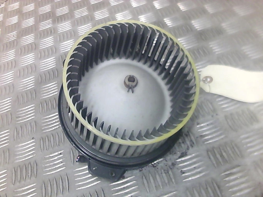 Pulseur d'air MAZDA 323 5 PHASE 2 Essence - 1