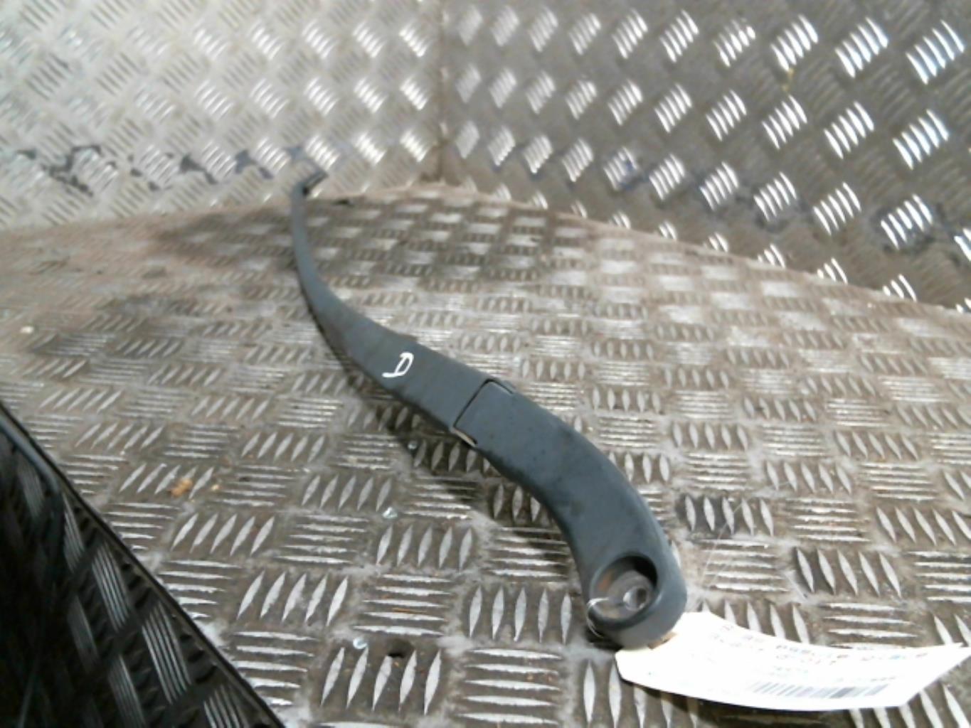Braccio tergicristallo anteriore destro FIAT CROMA 2 PHASE 1 BREAK Diésel - 1