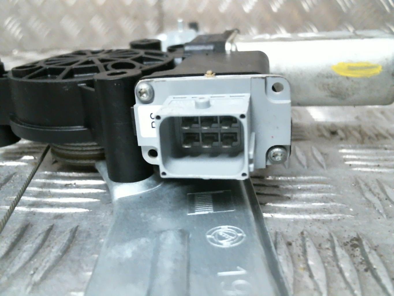 Alzacristalli elettrico posteriore sinistro FIAT BRAVO 2 Diésel - 1