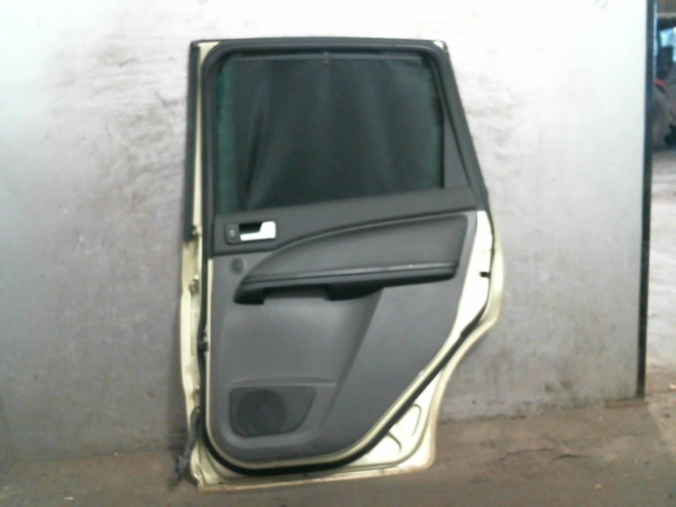 Puerta trasera derecha FORD C-MAX 1 PHASE 1 Gasolina - 1