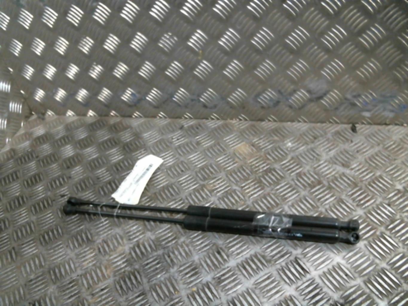 Verin de coffre CITROEN C3 2 PHASE 2 Diesel - 1