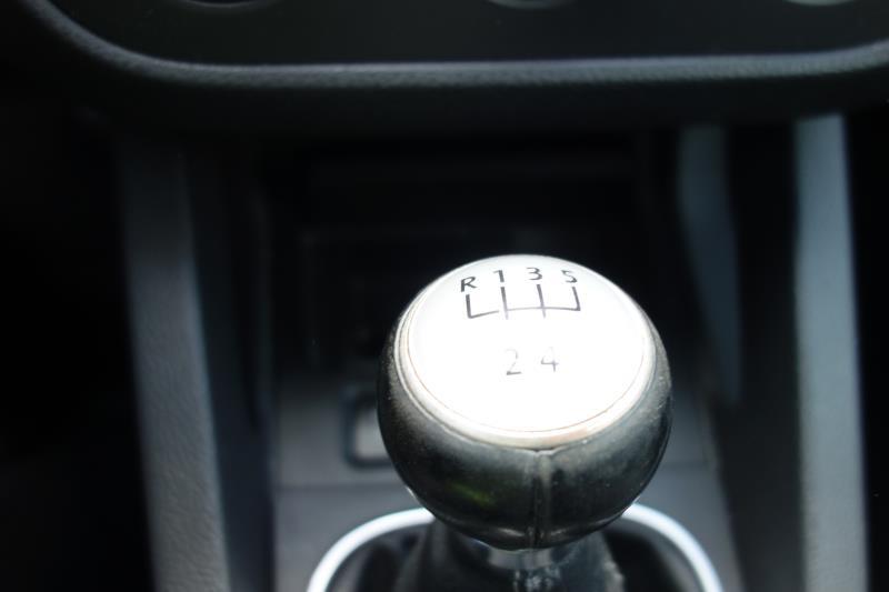 Triangle avant droit VOLKSWAGEN GOLF 5 Diesel - 1