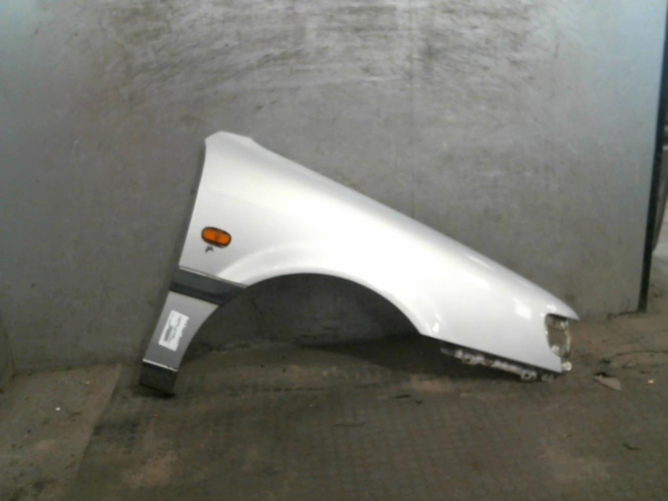 Aile avant droit VOLKSWAGEN PASSAT 3 PHASE 2 Essence - 1