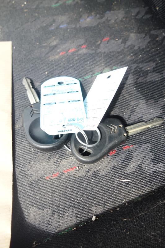 Custode arriere gauche CITROEN BERLINGO 1 PHASE 2 Essence - 1