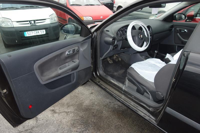 Volant SEAT IBIZA 3 PHASE 2 Essence - 1