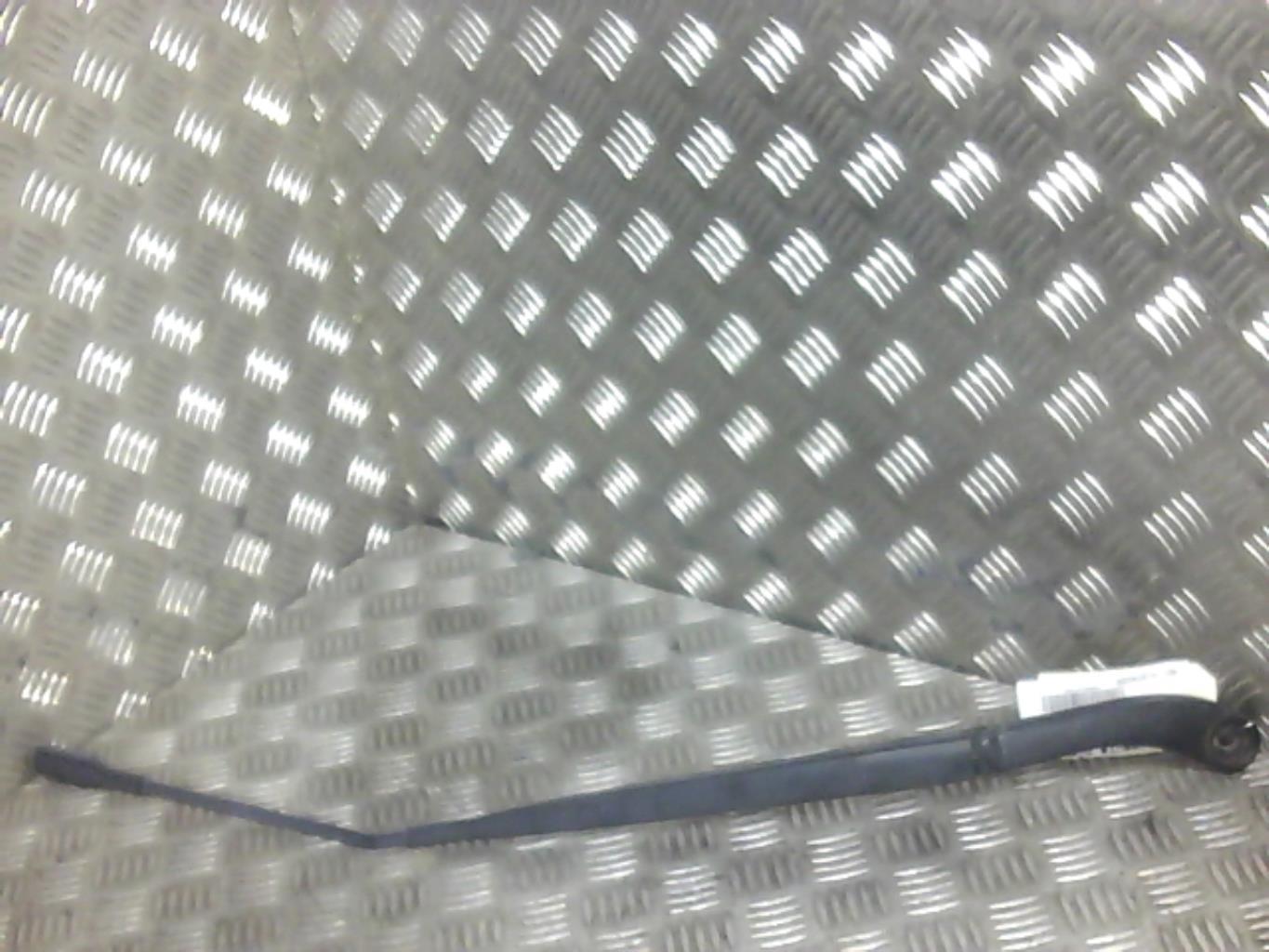 Braccio tergicristallo anteriore destro NISSAN QASHQAI 1 PHASE 1 Diésel - 1