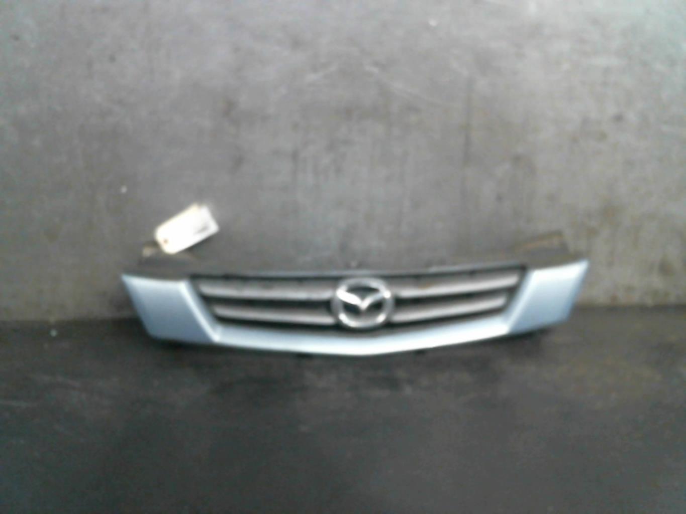 Calandre MAZDA DEMIO PHASE 2 BREAK Essence - 1