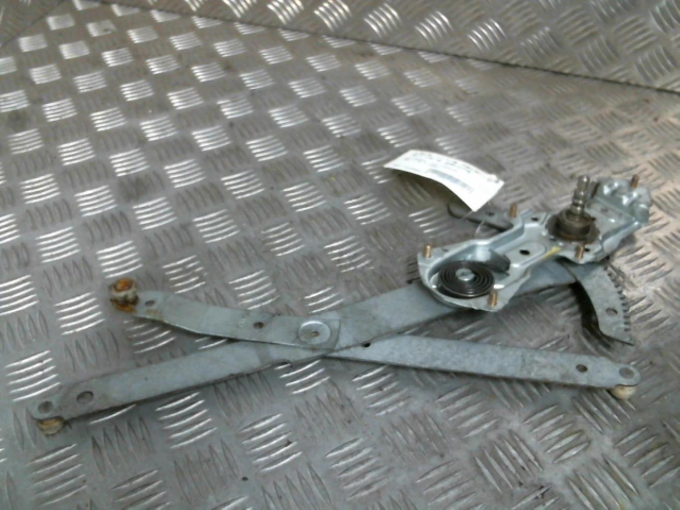 Alzacristalli manuale posteriore sinistro CITROEN BX Diésel - 1