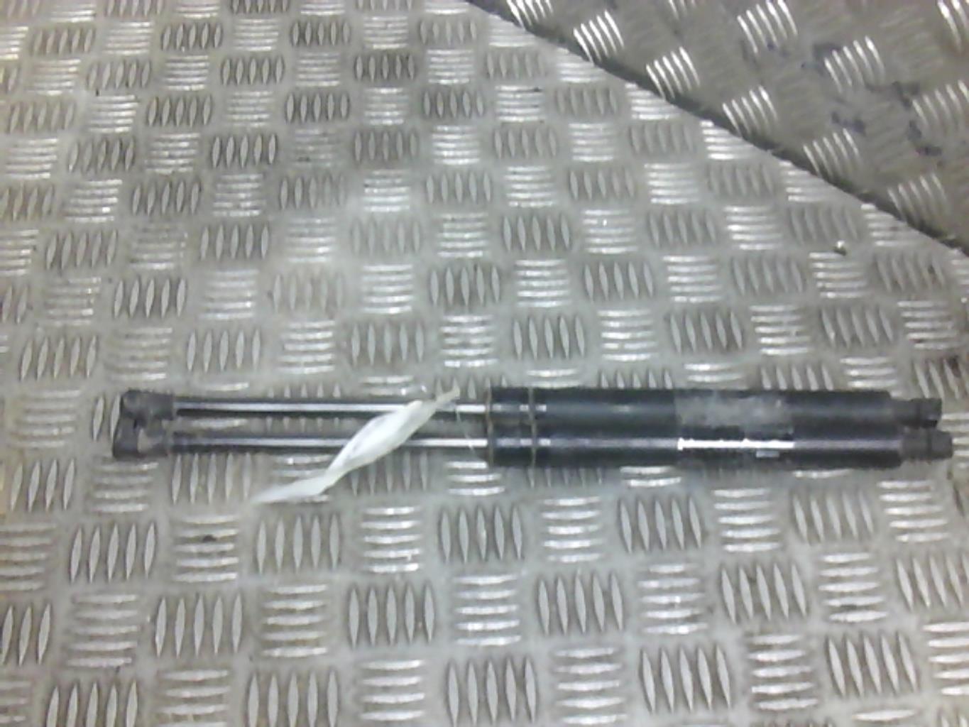 Verin de coffre DAEWOO REZZO Essence - 1