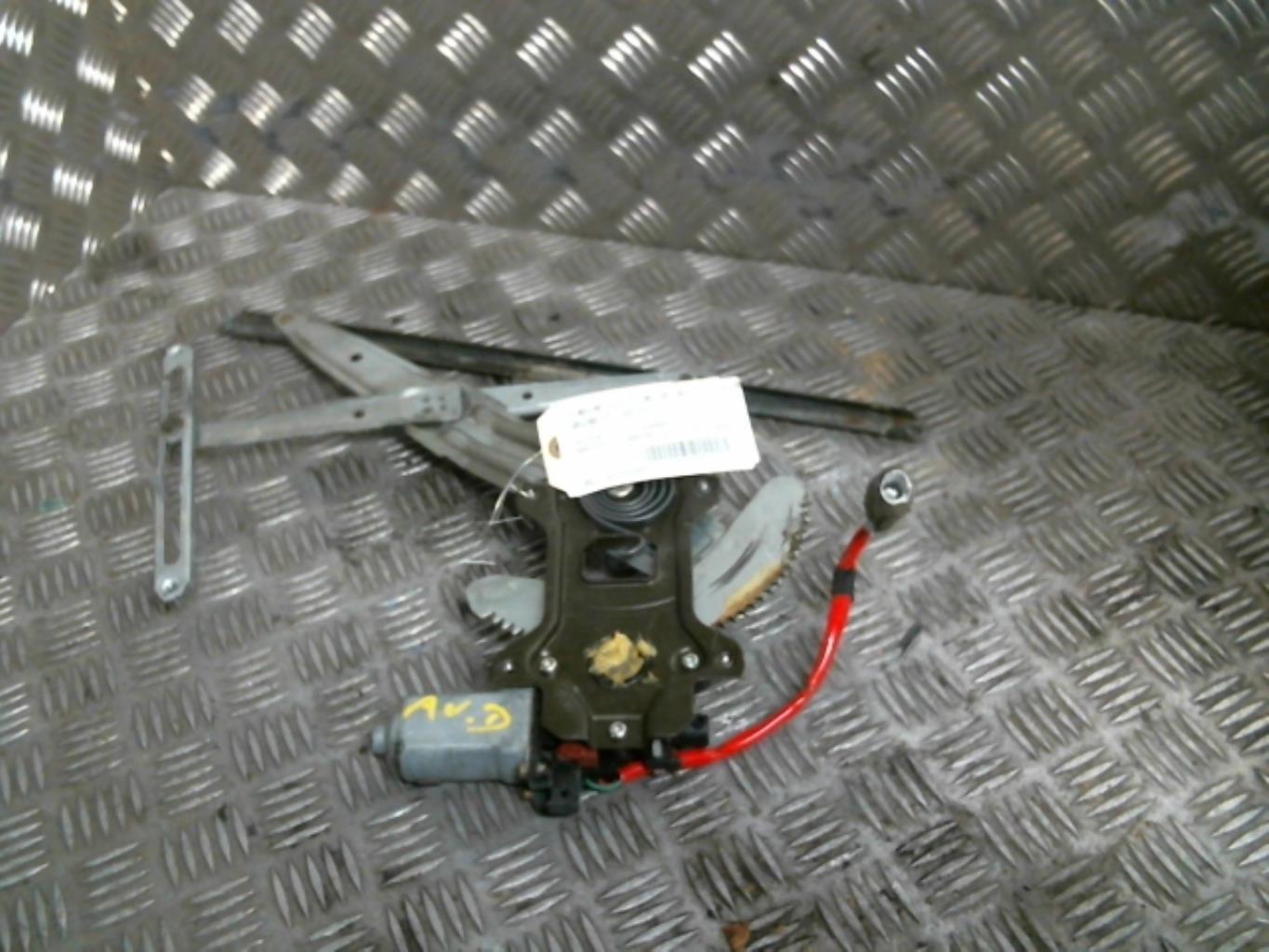 Alzacristalli elettrico anteriore destro SUZUKI BALENO 1 BREAK Diésel - 1
