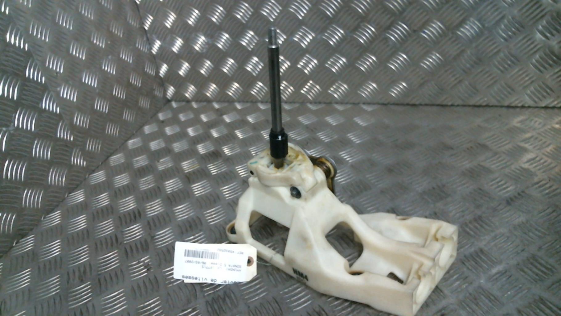Levier de vitesses HYUNDAI SONATA 5 Diesel - 1