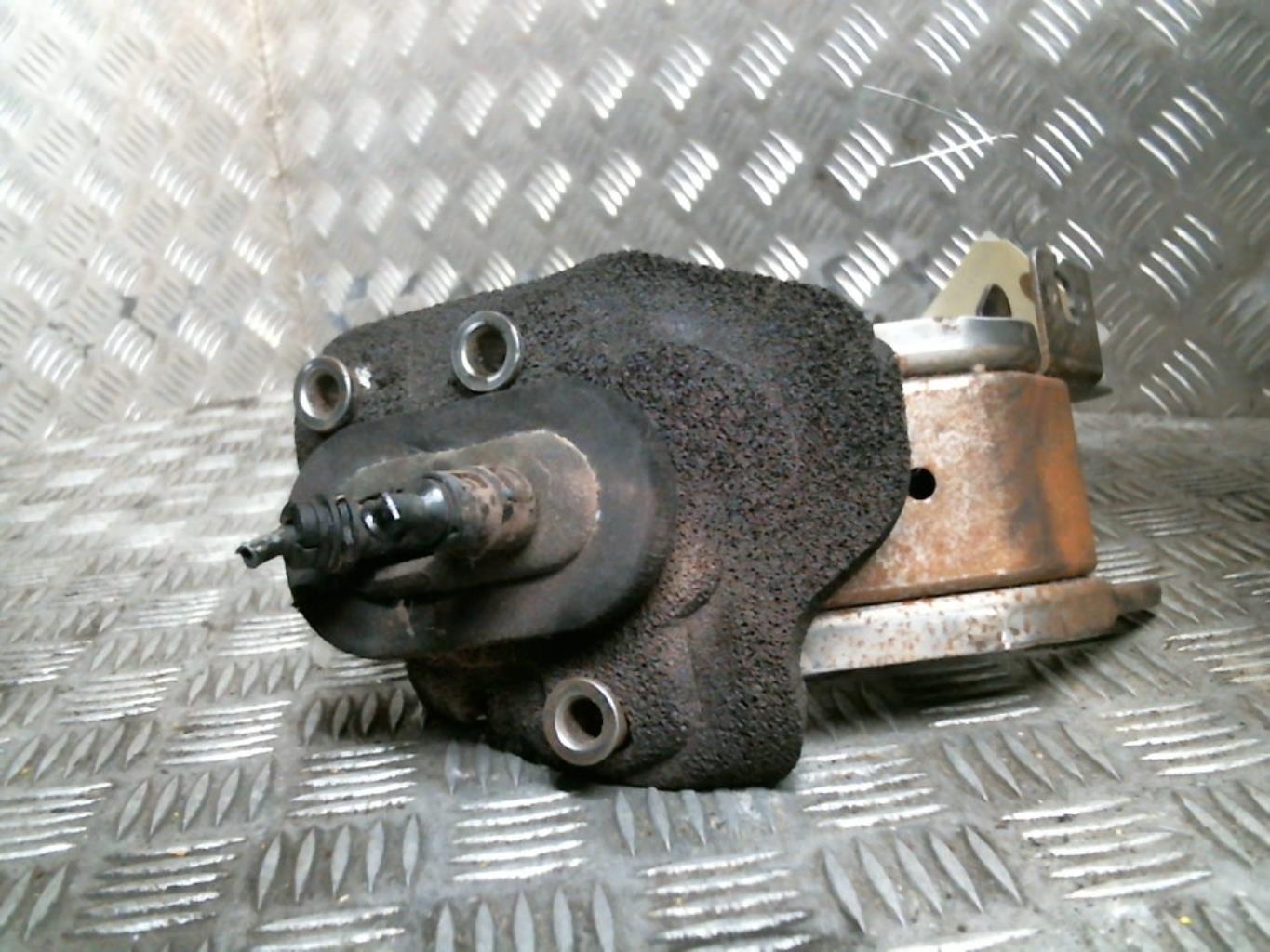 Pedale della frizione FORD FIESTA 6 PHASE 1 Diésel - 1