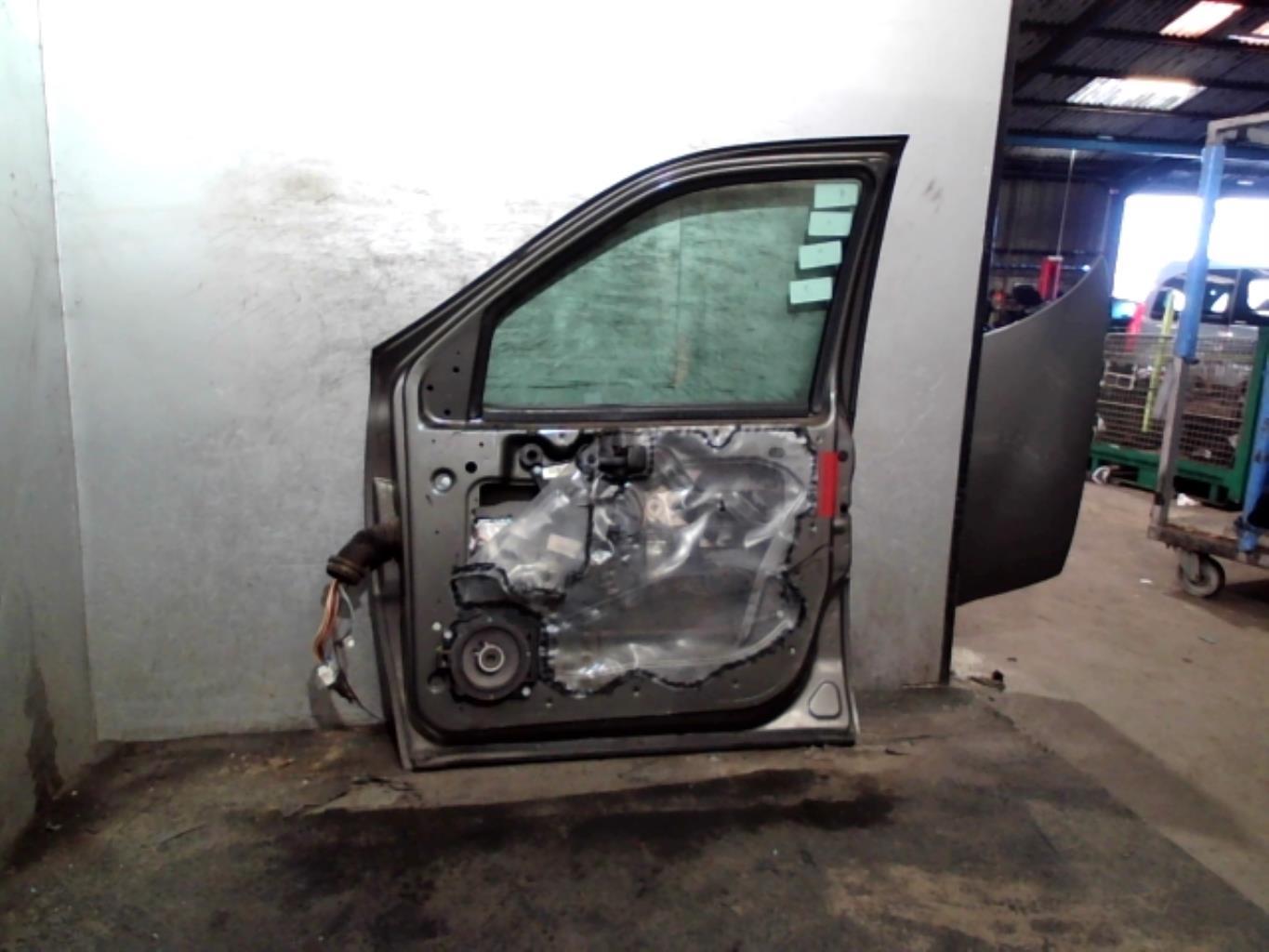 Porte avant droit OPEL SINTRA Essence - 1