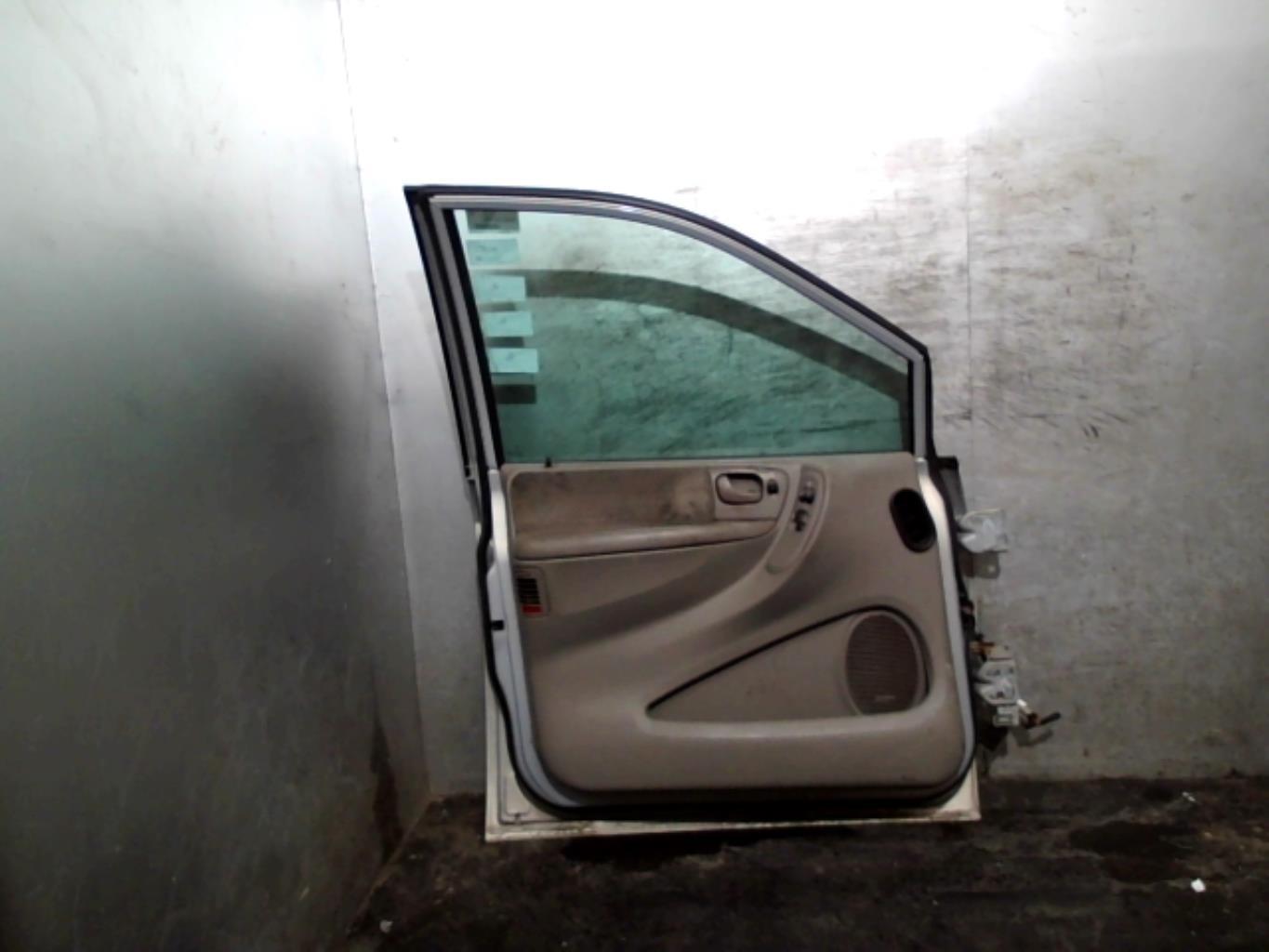 Portiera anteriore sinistra CHRYSLER VOYAGER 3 Diésel - 1