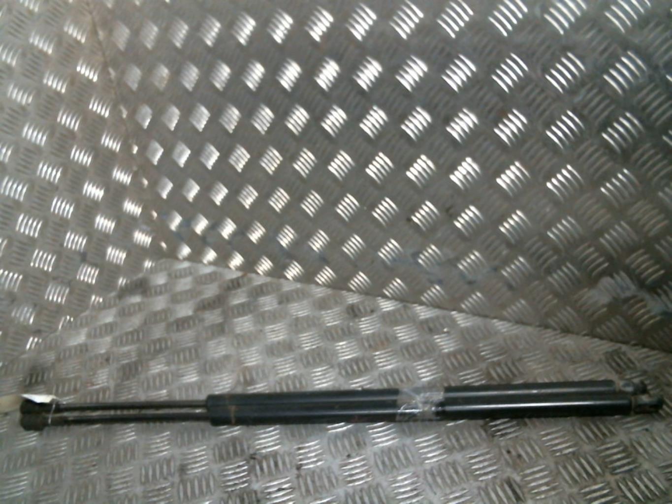 Verin de coffre OPEL SINTRA Essence - 1