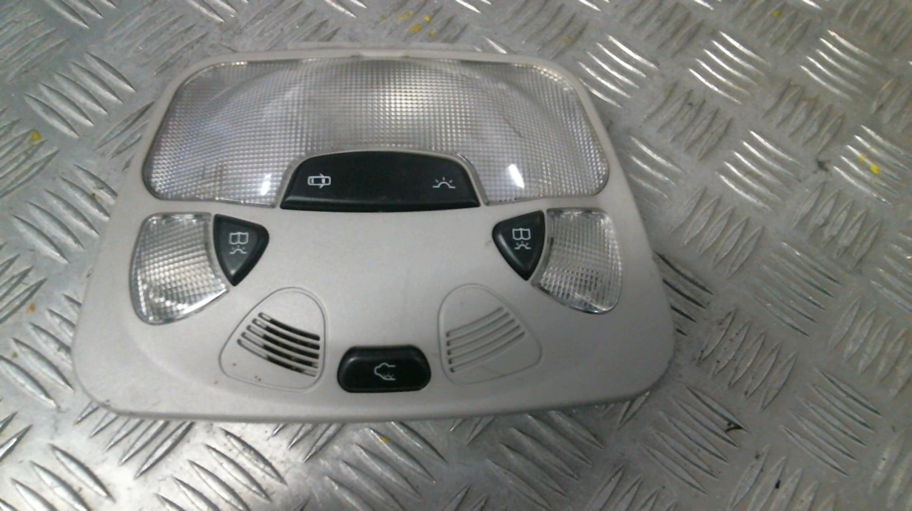 Luce di cortesia MERCEDES CLASSE CLC 203 COUPE Diésel - 1
