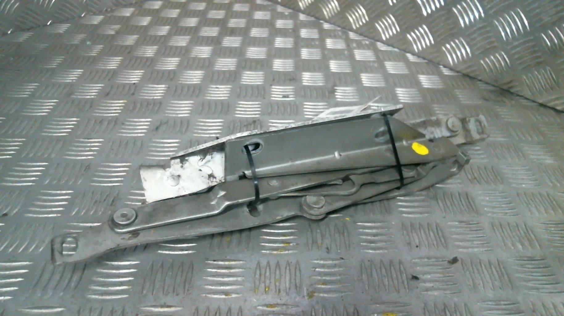 Cerniera cofano MERCEDES CLASSE V 638 PHASE 1 Diésel - 1