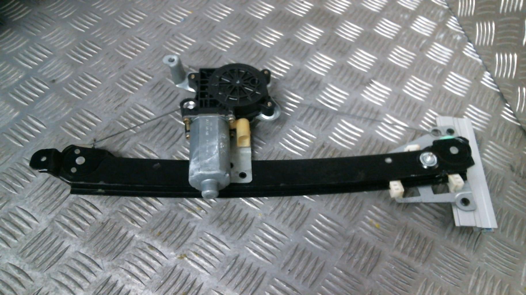 Alzacristalli elettrico posteriore sinistro VOLVO S 60 1 PHASE 1 Diésel - 1