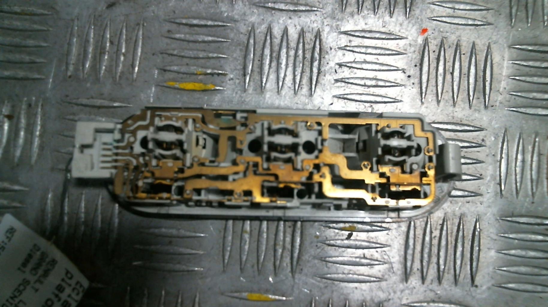 Luce di cortesia RENAULT GRAND SCENIC 2 PHASE 2 Diésel - 1